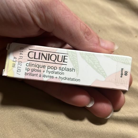 🍭💋Host Pick! Clinique Pop Splash Bonfire Lip Gloss - Picture 5 of 9